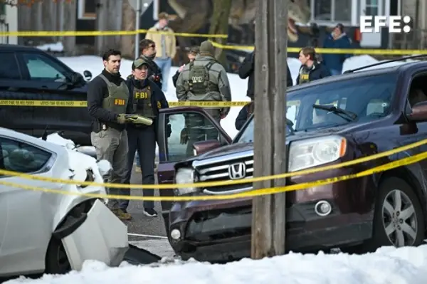Националната гарда во состојба на готовност откако агент на федералната агенција за имиграцијауби жена
