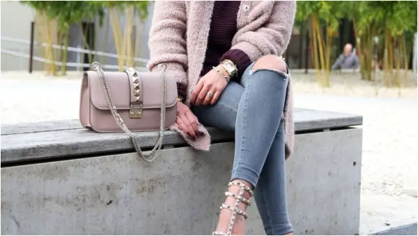 Чевлите што сите ги носеа во 2010-тите се враќаат на големата врата (ФОТО)