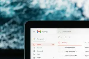 Gmail воведува AI функции бесплатно за сите корисници