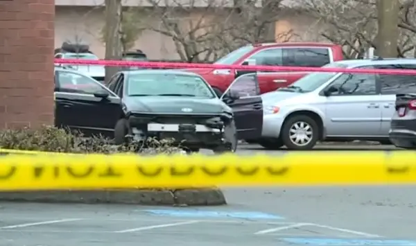 Две лица ранети од припадник на американската служба за имиграција ICE во Портланд