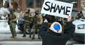 Протести во знак на солидарност со жртвата од инцидентот во Минеаполис низ САД