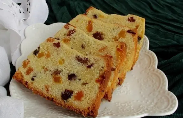 За Божиќ секогаш е на нашата маса – куглоф со суво овошје