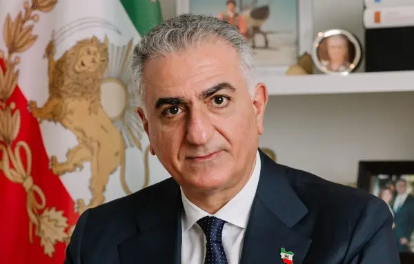 Шахот на Иран повторно во фокусот како нов владетел