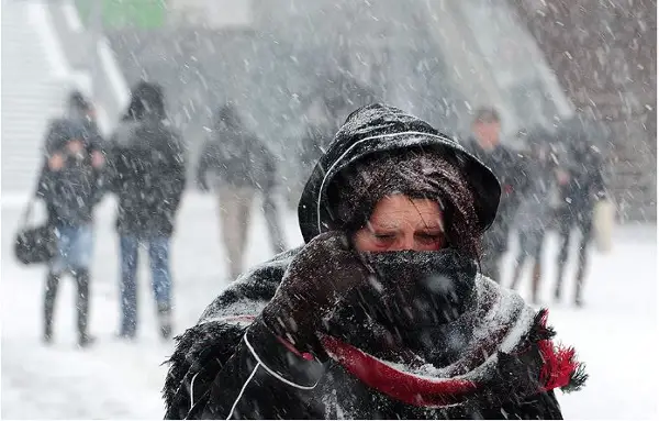 Студен бран со снег и силен јужен ветер, најобилни врнежи во западните делови