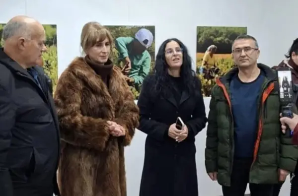 Во Корча отворена изложба на фотографии "Пустец, природа, наследство, живот"