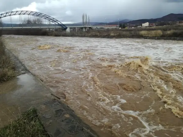Состојба по обилните дождови во Македонија: пресек на ЦУК до 16 часот