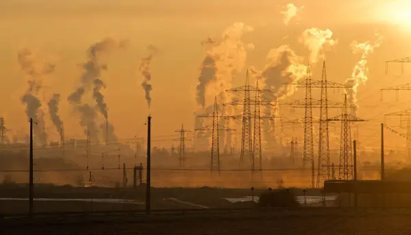 БОГАТИТЕ ГО ПОТРОШИЈА ЈАГЛЕРОДОТ ЗА 10 ДЕНА Сиромашните ќе ги платат последиците