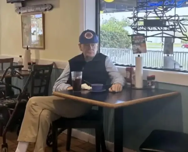 Дедо (78) доаѓал во истиот ресторан 10 години, а потоа исчезнал: Готвачот знаел дека нешто не е во ред, наишол на тажна сцена во неговиот дом