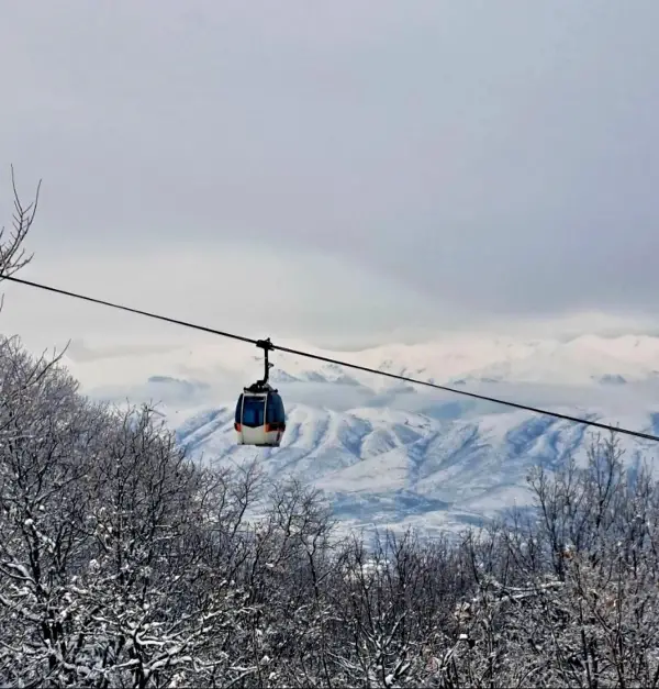 Жичницата на Водно не работи поради силен ветер