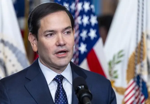 Засилена дипломатска активност меѓу САД и Мексико поради најавите за воени удари врз картелите