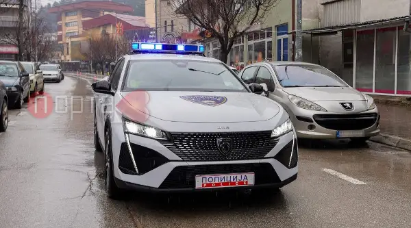 Уапсен мажот што го оштети стаклото на влезната врата на бугарската амбасада во Скопје - познат неговиот идентитет