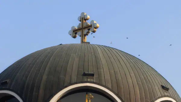 Истражување: Различната вера не треба да биде пречка туку можност за дијалог