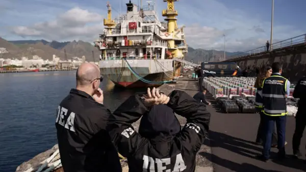 Шпанската полиција заплени 10 тони кокаин на брод што превезуваше сол