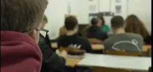 Пред 35 години, кога го имавте тој хартиен дневник , имавте авторитет.