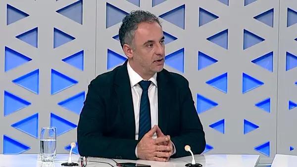 АЛАРМАНТНИ РЕЧИСИ 50% ОД ПОПУЛАЦИЈАТА СЕ ЗАВИСНИ ОД ЦИГАРИ На електронски цигари се 40% од децата до 16 години