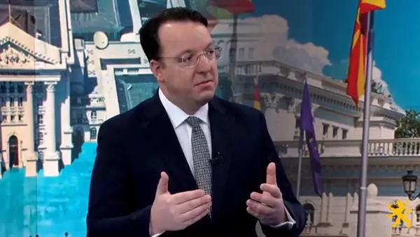 Николоски: СДС станува Левица, а Левица станува СДС, во деструкција тонат од СДС