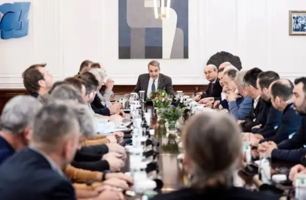 Мицотакис на средба со земјоделците: Развојот на настаните го обликуваат присутните, а не отсутните