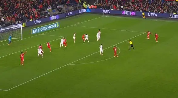 УЕФА и Британските федерации ја отфрлаат реформата на правилото за офсајд