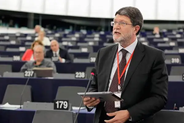 Пицула му одговор на Вучиќ: Не е точно дека доаѓаме непоканети