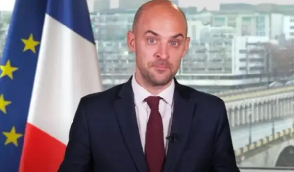 БАРО: Франција ќе отвори конзулат на Гренланд, уцената од САД мора да престане, нема смисла напад од членка на НАТО врз друга земја-членка