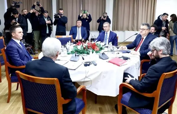 Заврши лидерската средба