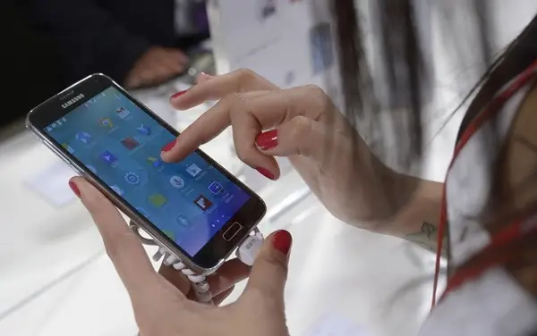 Николоски за изборот на трет мобилен оператор: Граѓаните ќе добијат пониски цени и подобри услуги