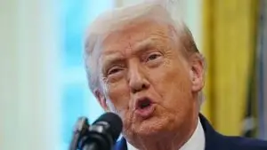 Трамп: Украина, а не Русија, го одложува мировниот договор