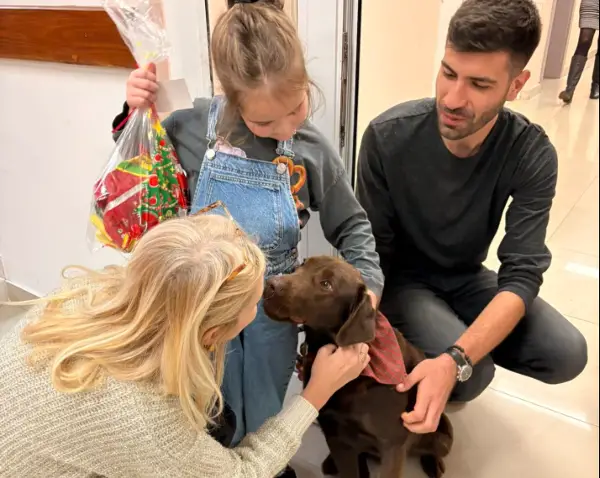 ВИДЕО: Лабрадор вклучен во терапевтскиот процес на Клиниката за психијатрија