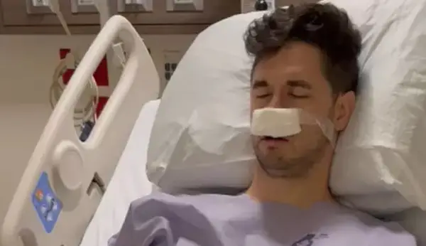 Се разбудил по операција на колено и проговорил странски јазик- сопругата и докторите во шок 