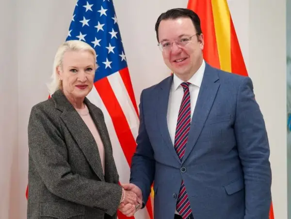 Македонија и САД се стратешки партнери, кои ќе продолжат да работат на јакнење на економските врски, констатираа Николовски и Агелер