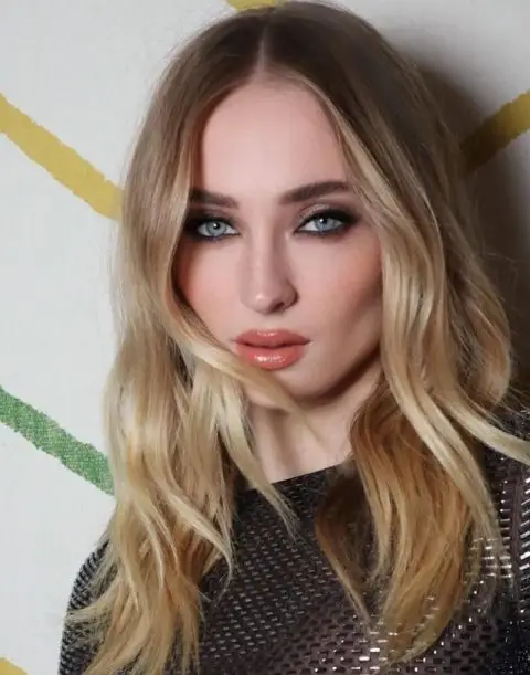 ФОТО: Софи Тарнер како Лара Крофт, објавена прва фотографија