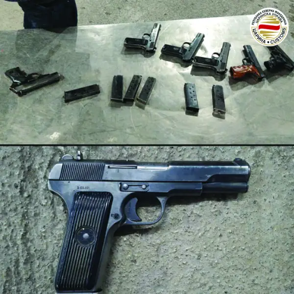 Запленети девет пиштоли, едно лице во притвор – Царина спречи обид за шверц на оружје на „Богородица“