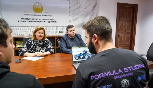 БОЖИНОВСКА: MES Racing е пример за успешна практична едукација