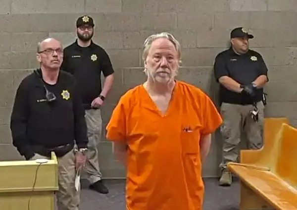 Холивудски актер би можел да добие 15 години затвор- обвинет е за силување деца 