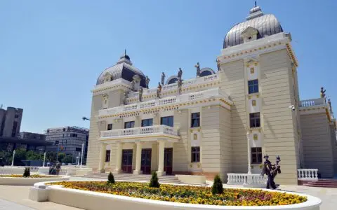 Јануарската програма на МНТ почнува со спектаклот „Сонцето, колку е блиску сонцето“