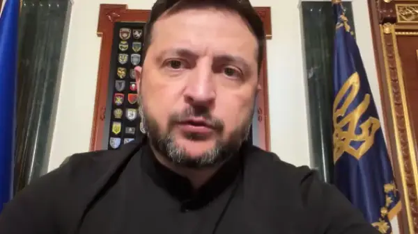 Зеленски предупреди: Русите подготвуваат нови, огромни напади врз Украина