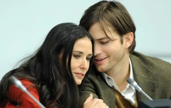 Ештон Качер ја пофали поранешната сопруга: Горд сум на Деми Мур