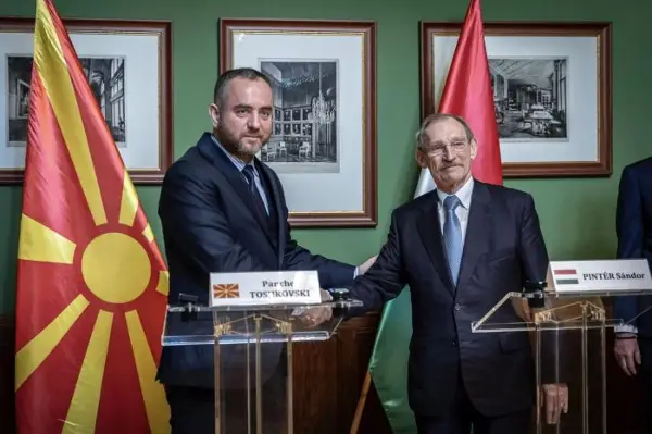 Тошковски во дводневна посета на Унгарија