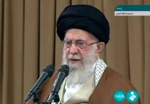 Хамнеи: Трамп е виновен за жртвите и штетите во Иран