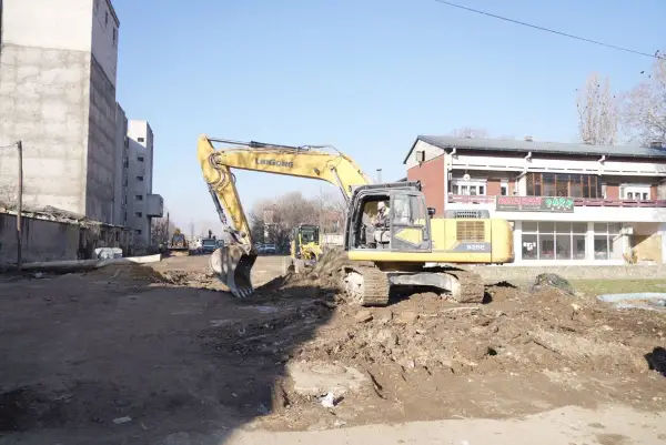 Активно се работи на изградба на дел од булеварот „Октомвриска револуција“ (ФОТО)