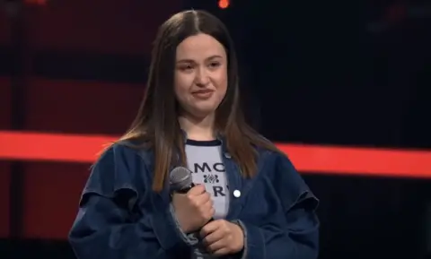 (ФОТО) ДА ГЛАСАМЕ ЗА ТИНА РУСЕВА: Мал напор за голем успех на големиот македонски талент