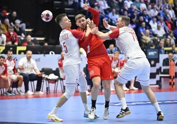 Вардаровиот играч доби казна од два натпревари на ЕП