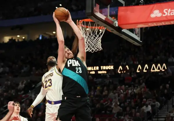 Без Дончиќ, ЛА Лејкерси претрпеа нов пораз од Портланд