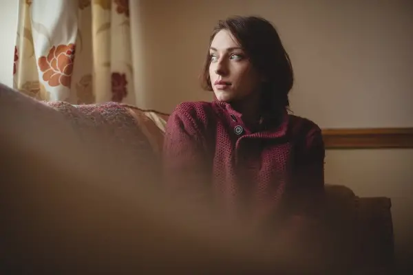 Социјалната изолација е поврзана со побрз пад на когнитивната функција