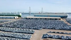 Германското автомобилско лоби предупредува за последиците од царините на Трамп поради Грендланд