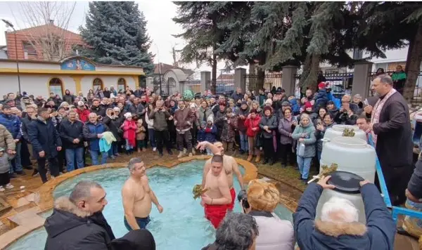 Одбележан Водокрст во црквата Пресвета Богородица во Тетово, традицијата бележи 40 годишен јубилеј