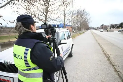 МВР: 54 санкции за брзо возење, тројца возеле со над 70 км на час повеќе од дозволено