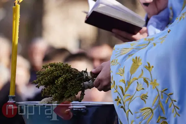 БОГ СЕ ЈАВИ, НАВИСТИНА СЕ ЈАВИ! – За многу години „Богојавление Водици“