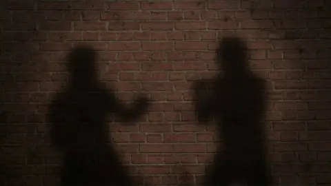 Маж нападнат од сосетката во Долно Лисиче