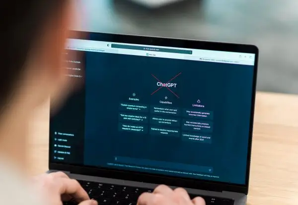 Европскиот парламент забрани да се користат ВИ-алатки на службените уреди